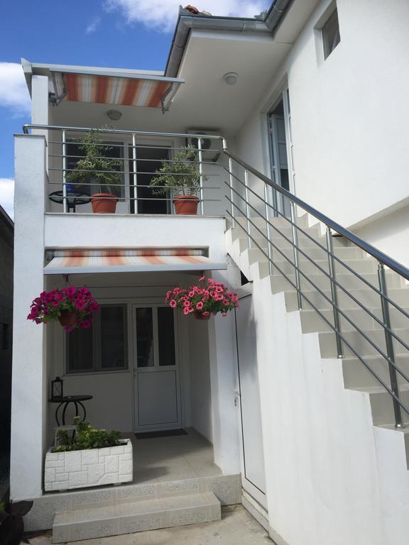 Apartments Mia Patria Ulcinj Exterior photo